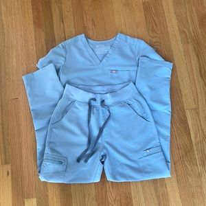 Figs dusty blue scrub set